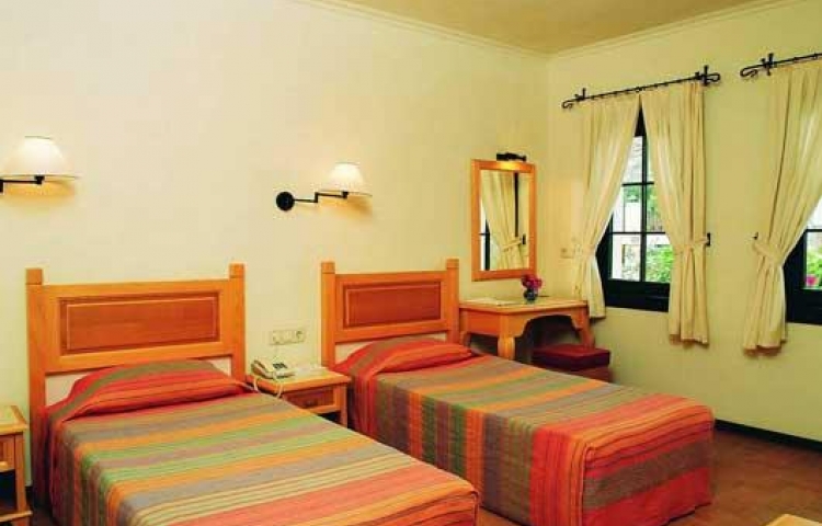 ZEYTiNADA HOTEL