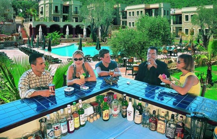 ZEYTiNADA HOTEL