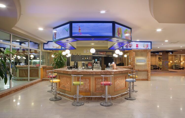 Maritim Pine Beach Belek
