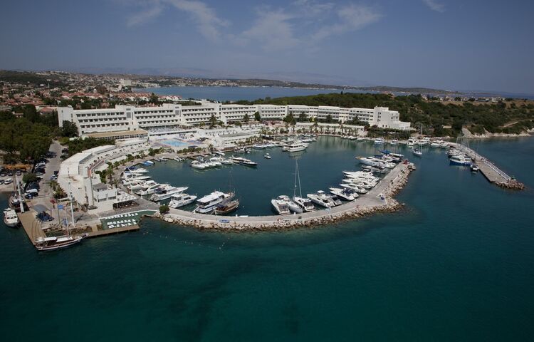Altın Yunus Resort & Thermal Hotel