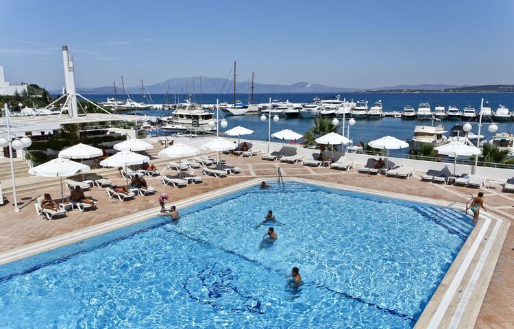 Altın Yunus Resort & Thermal Hotel