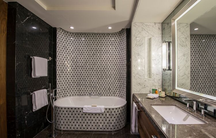 Hilton İstanbul Bomonti Hotel & Conference Center