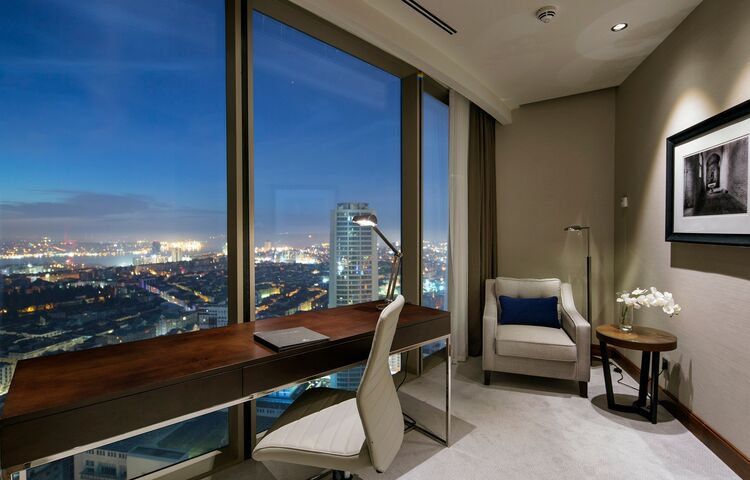 Hilton İstanbul Bomonti Hotel & Conference Center