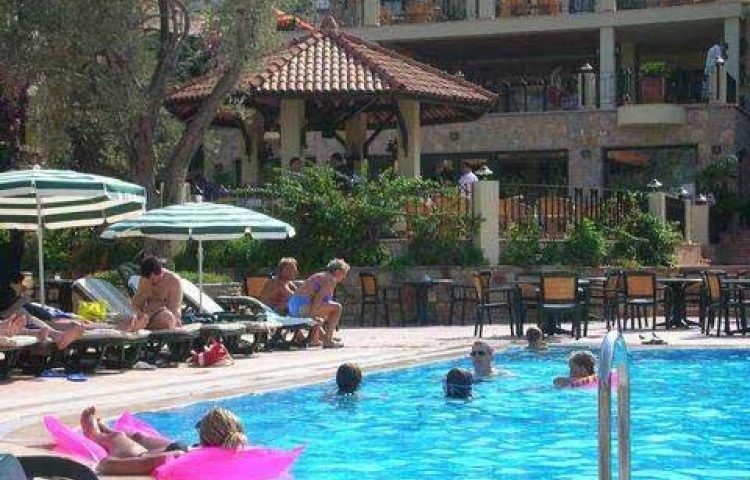 ZEYTiNADA HOTEL